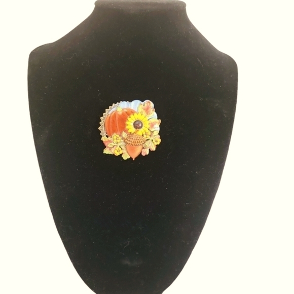 Mixed Metal 3-D Autumn Theme Brooch - Picture 1 of 3